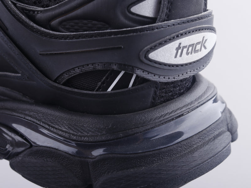 Ezyycart Bags Bla Track Three Generations Sneaker