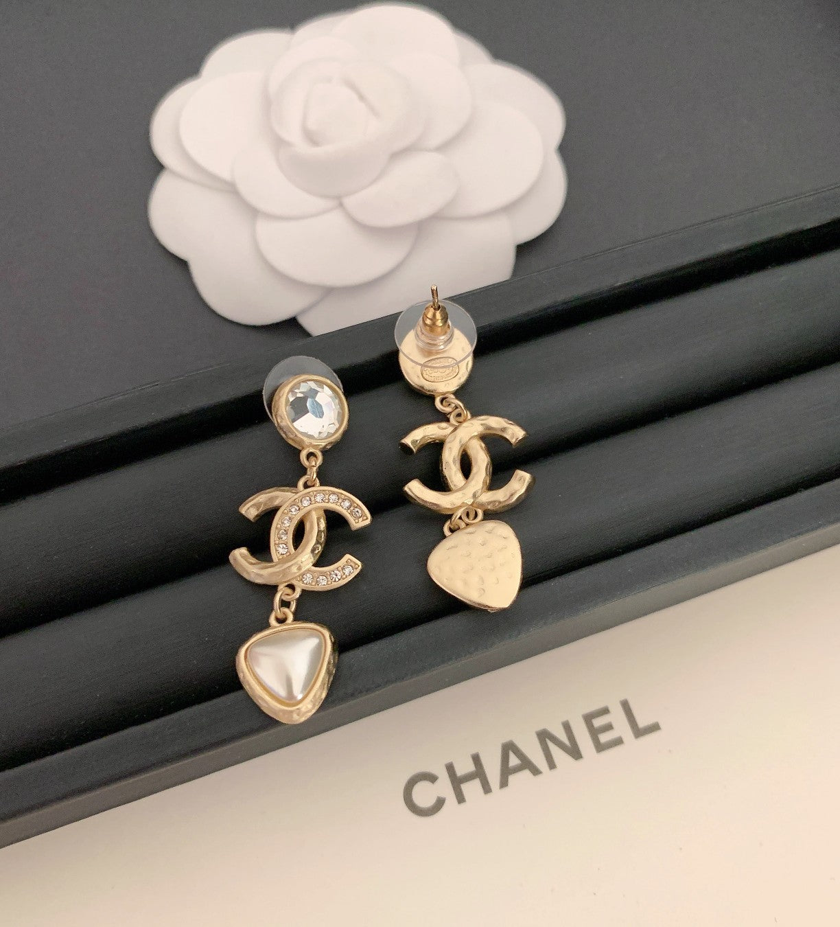 Anum Bags Earring CHL 033