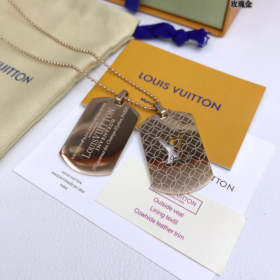 Anum Bags Necklace LUV022