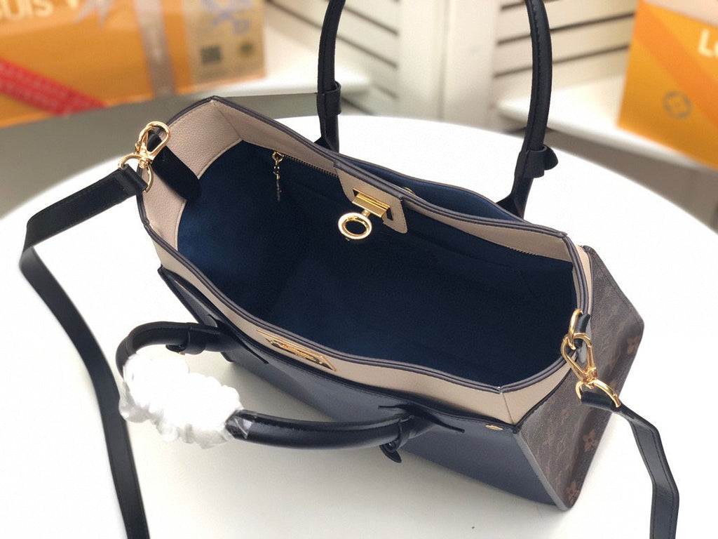 Anum Bags Bags LUV 043