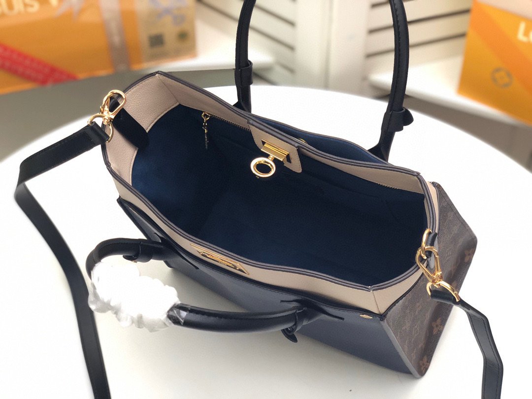 Anum Bags Bags LUV 043