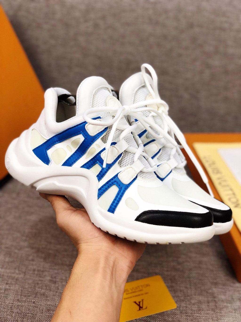 Anum Bags LUV Archlight Blue White Black Sneaker