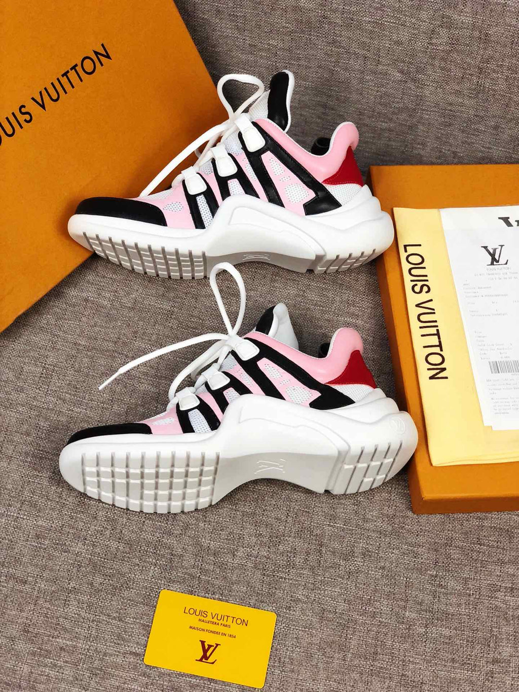 Anum Bags LUV Archlight Pink Black Sneaker