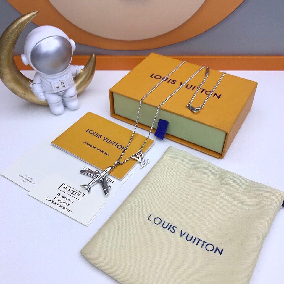 Anum Bags Necklace LUV013