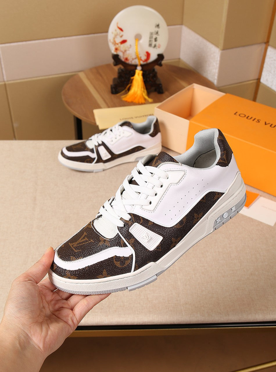 Anum Bags LUV SurfaMO In Monogram Sneaker