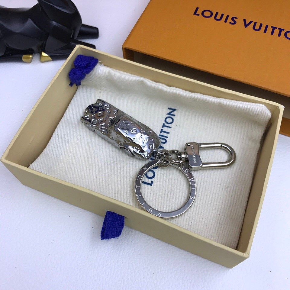 Anum Bags Keychains LUV 042