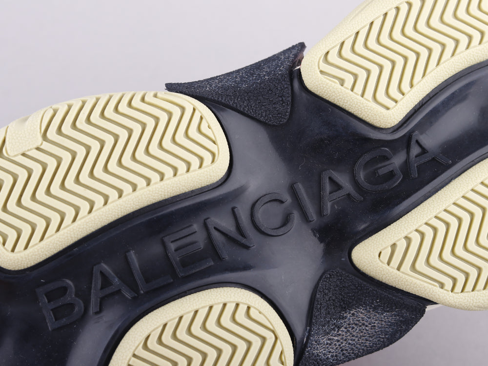 Ezyycart Bags Bla Triple S Black And White Powder Sneaker