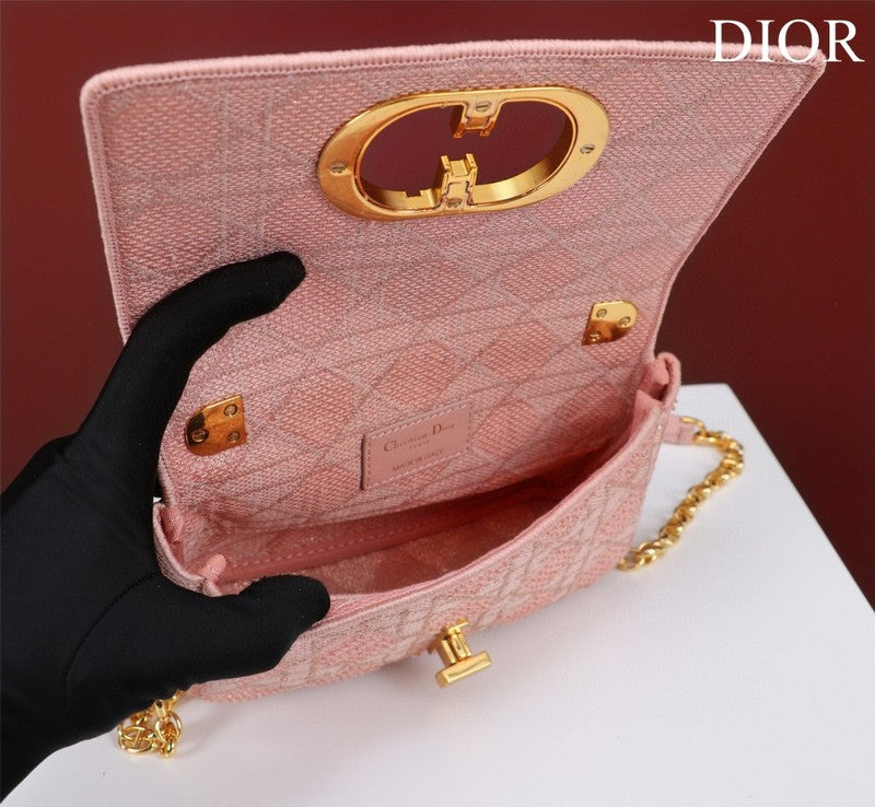 Anum Bags MV - Dir Bags - 2012