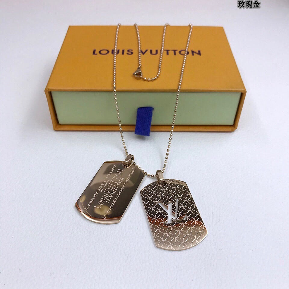 Anum Bags Necklace LUV022