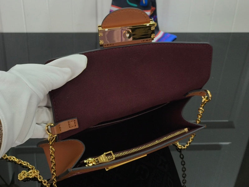 Anum Bags ln Luxury Bag --59357