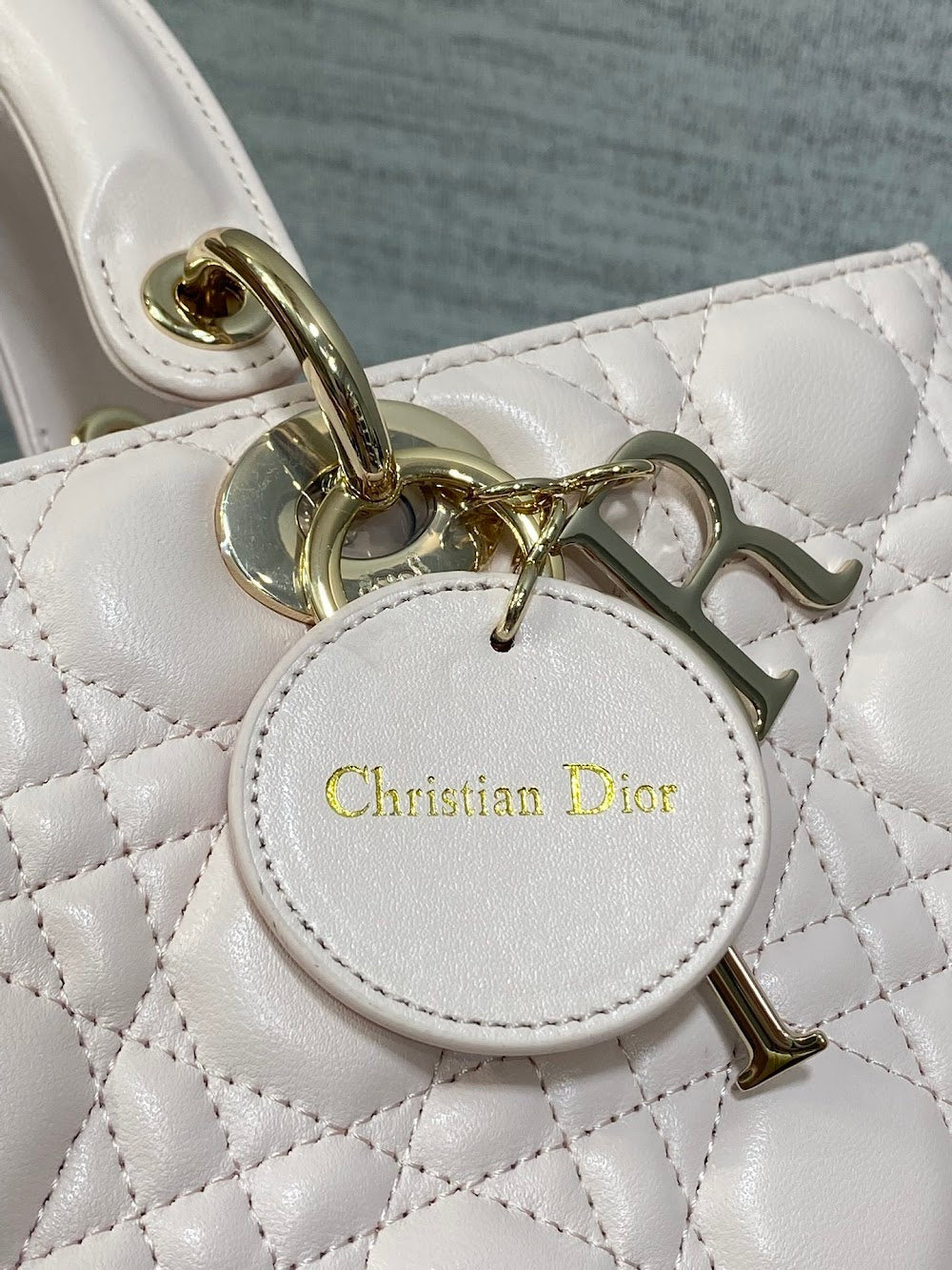 new-designer-premium-bags-nm16360