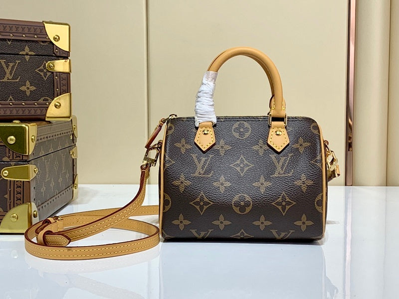 Anum Bags ln Luxury Bag --60640