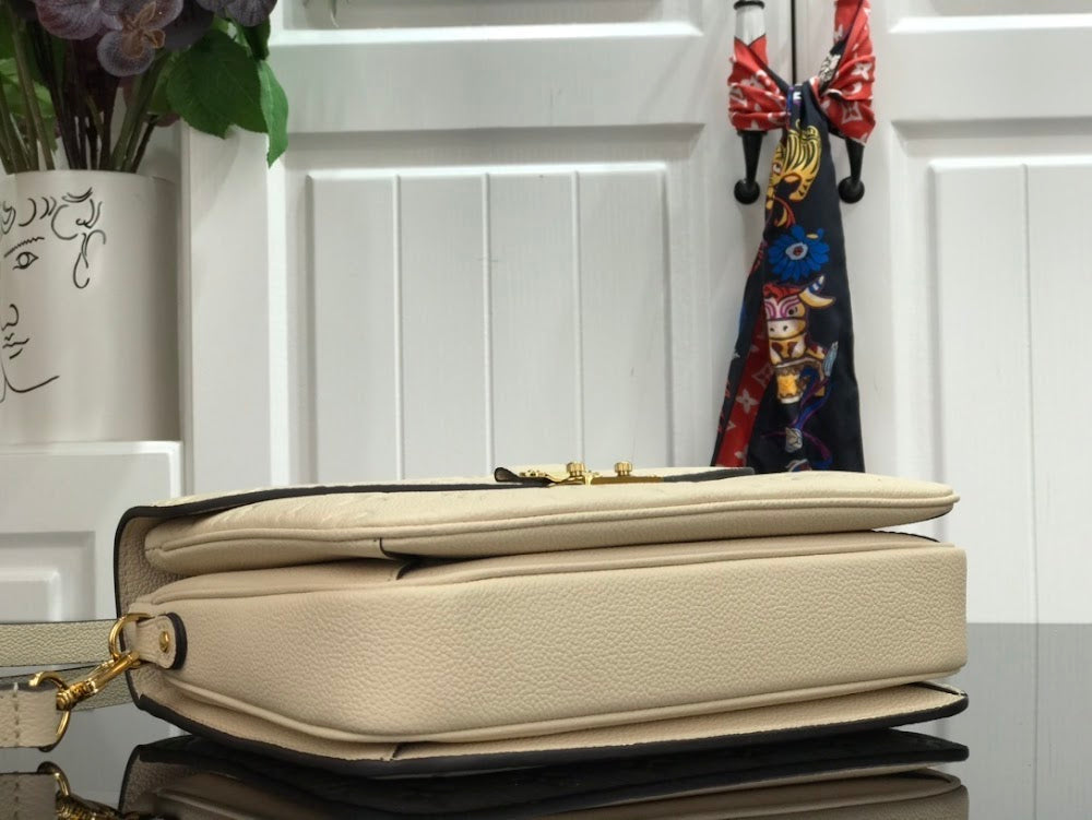 Anum Bags ln Luxury Bag --59654