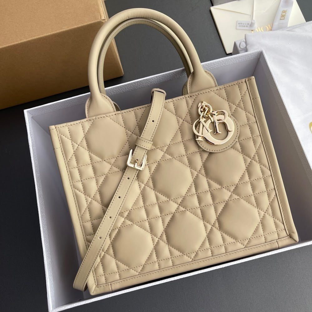 new-luxury-designer-bags-nm15849
