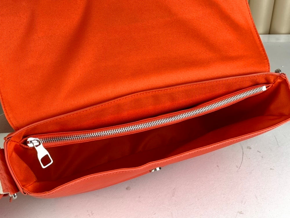 Anum Bags ln Luxury Bag --56002