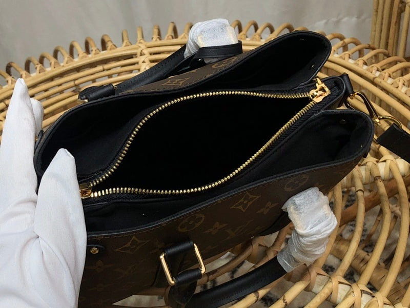 Anum Bags ln Luxury Bag --60136