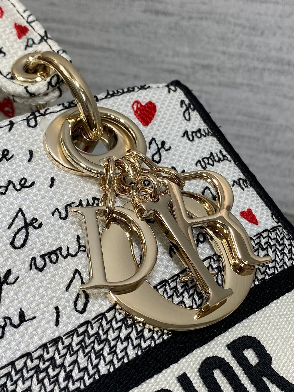 new-luxury-designer-bags-nm16078
