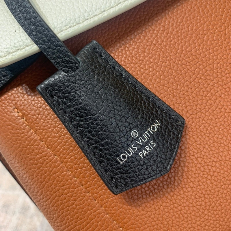 Anum Bags ln Luxury Bag --59228