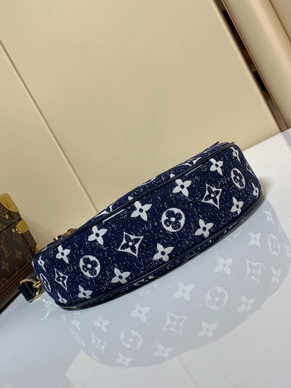 Anum Bags ln Luxury Bag --60677