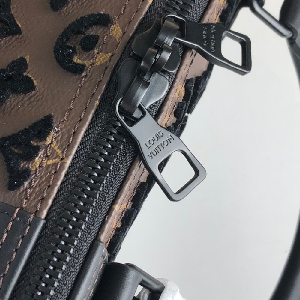Anum Bags ln Luxury Bag --60648