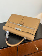 new-luxury-designer-bags-nm11298