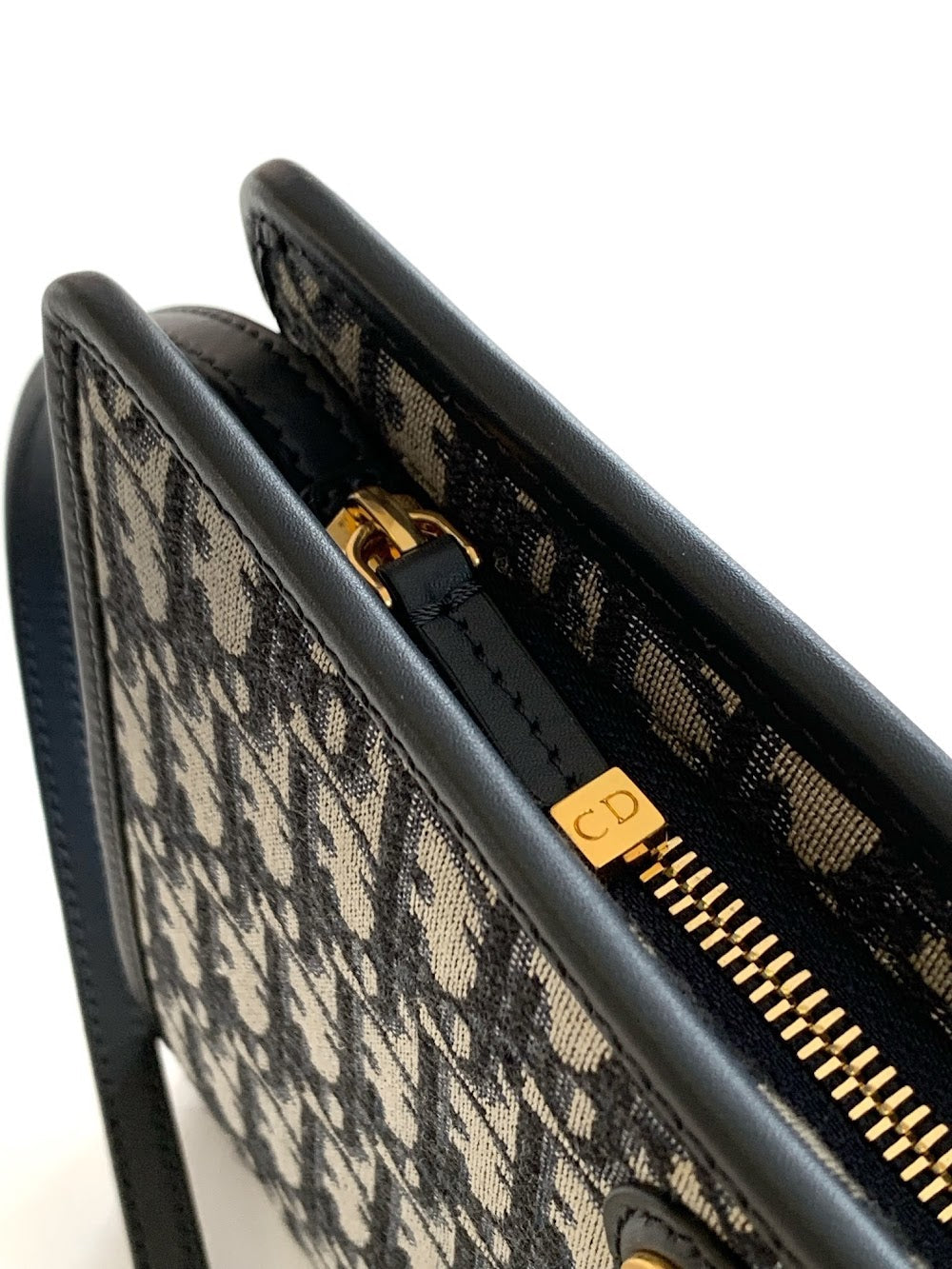 new-designer-premium-bags-nm16605