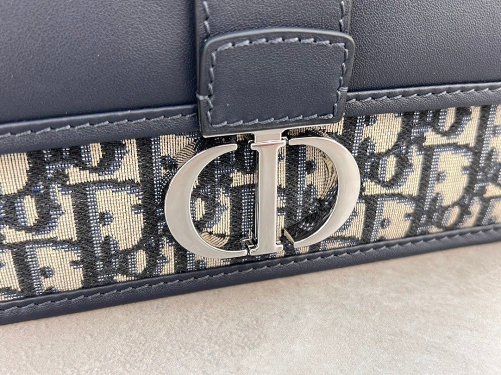 new-designer-premium-bags-nm16156