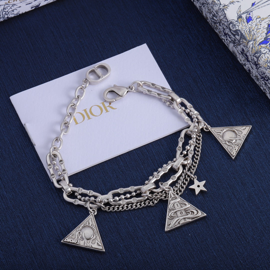 Anum Bags Dir Necklaces 002
