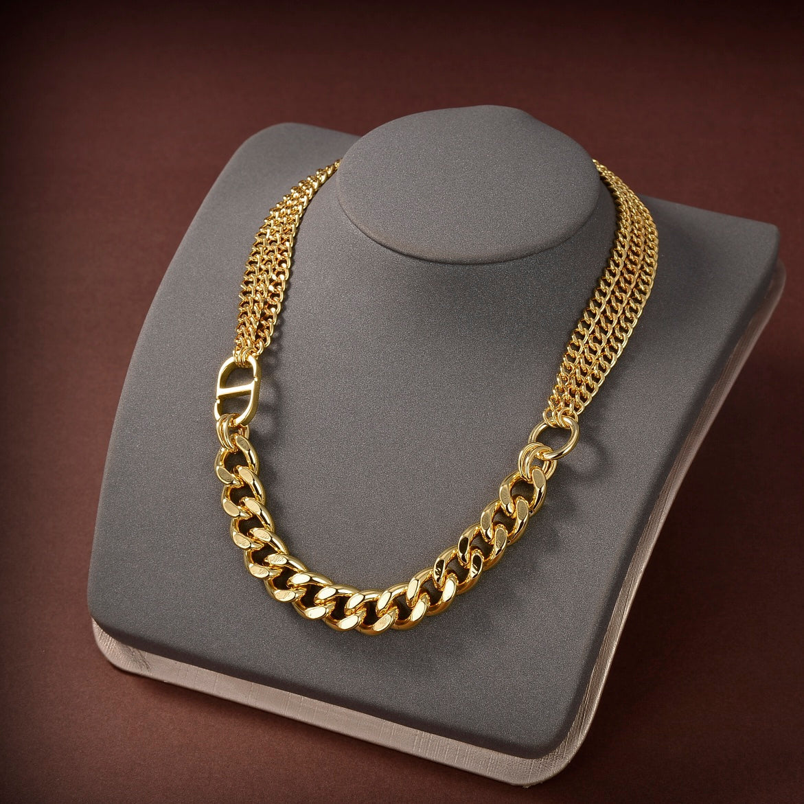 Anum Bags Dir Necklaces 022