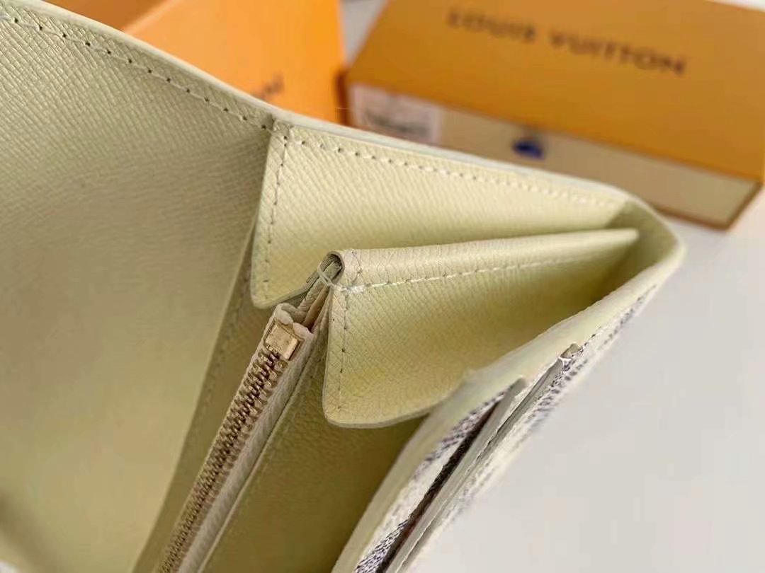 Anum Bags Wallet LUV 138