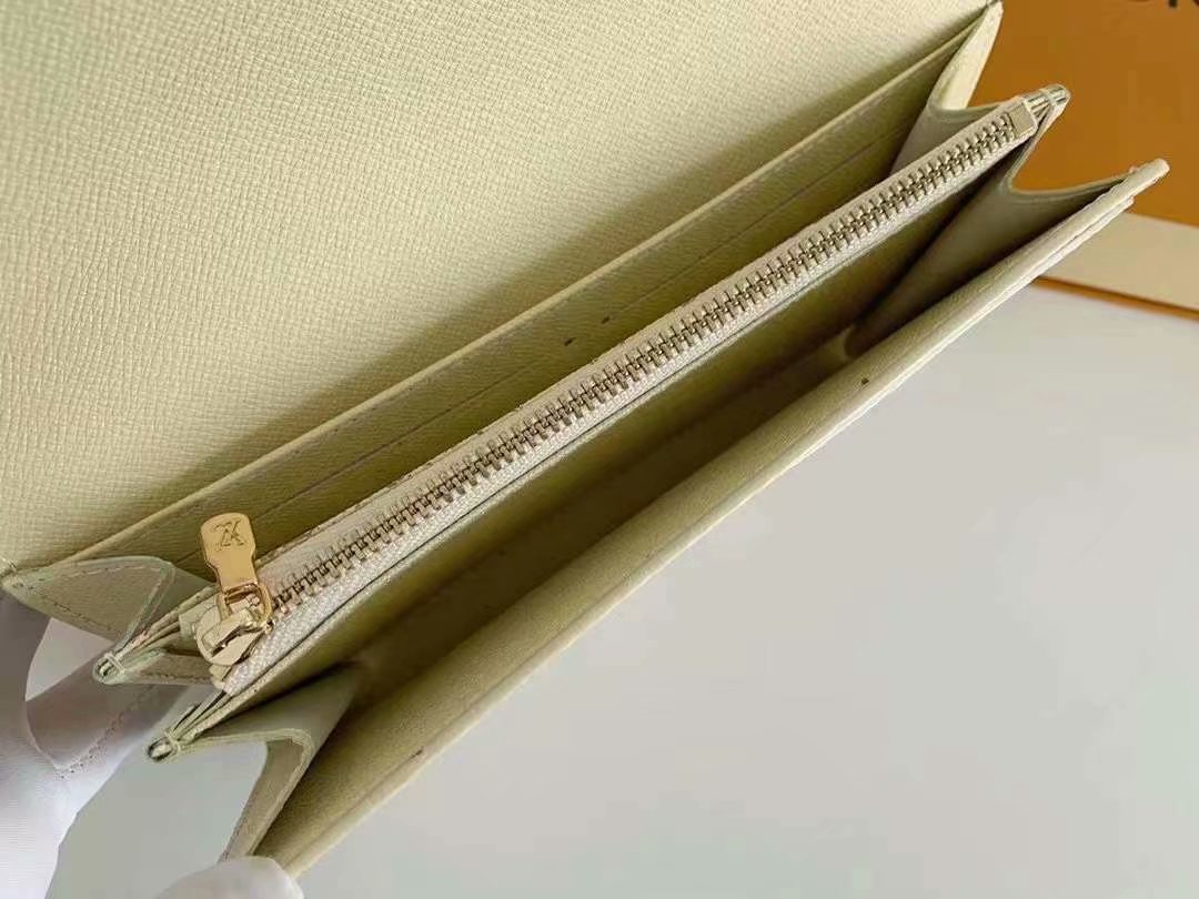 Anum Bags Wallet LUV 138
