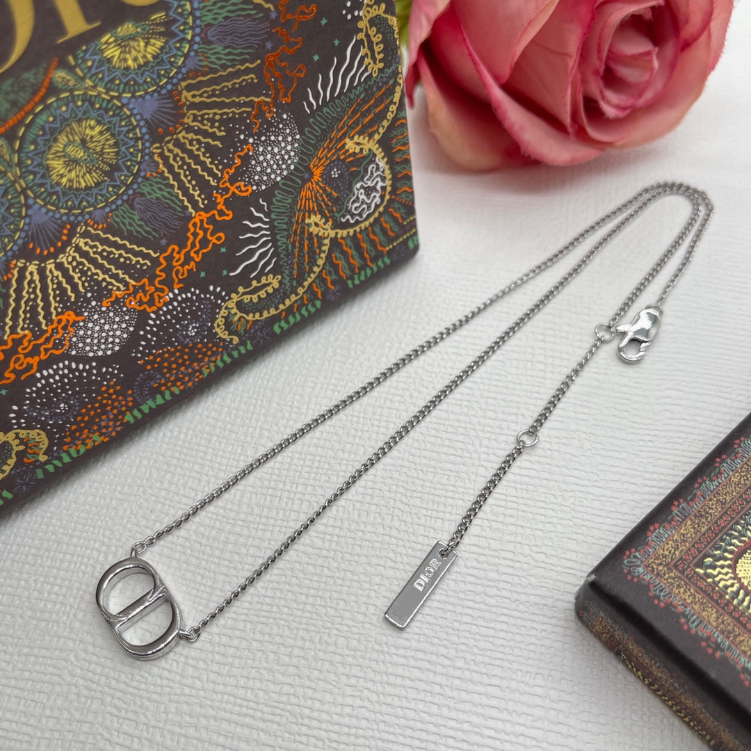 Anum Bags Dir Necklaces 028