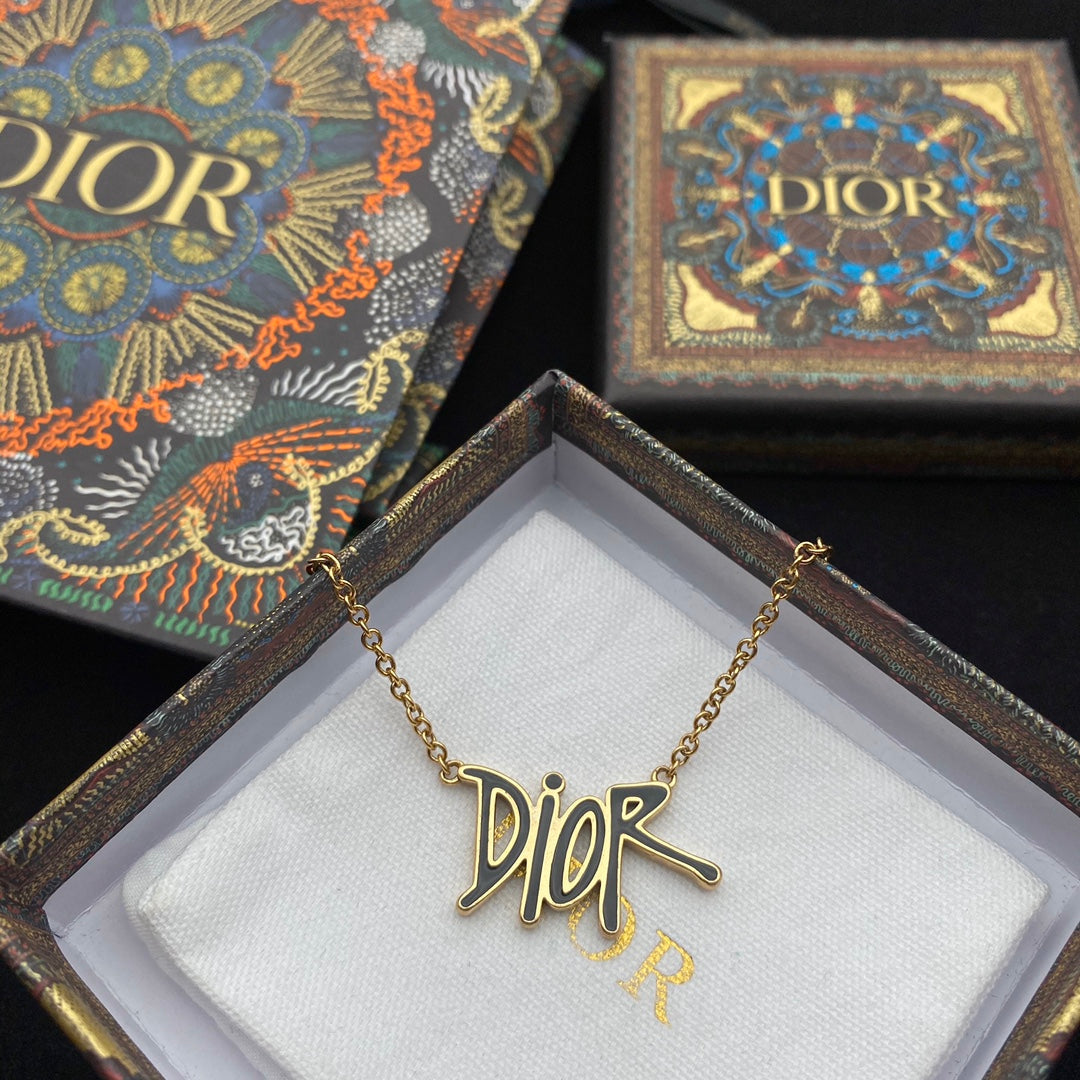 Anum Bags Dir Necklaces 032