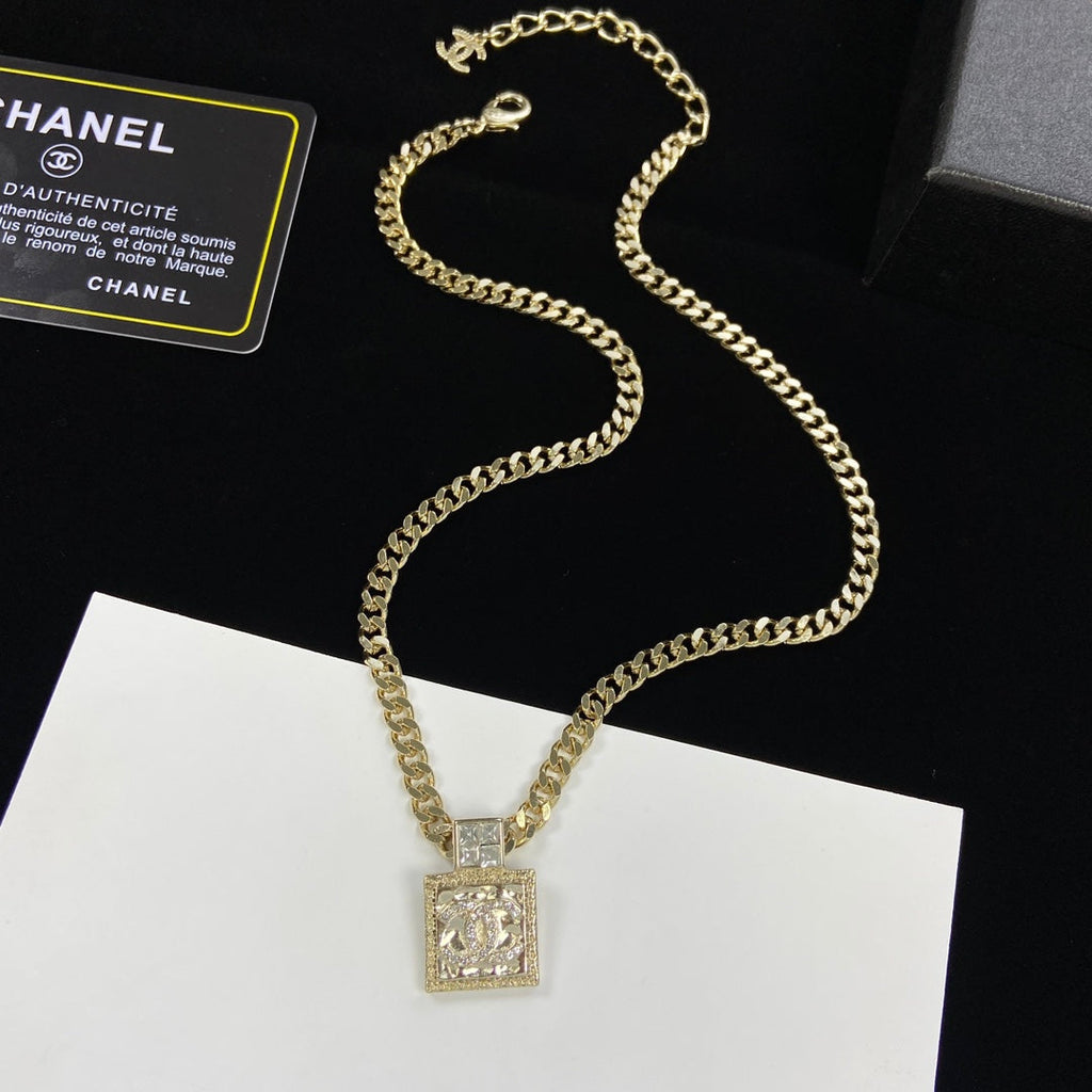 Anum Bags CHL Necklaces 028