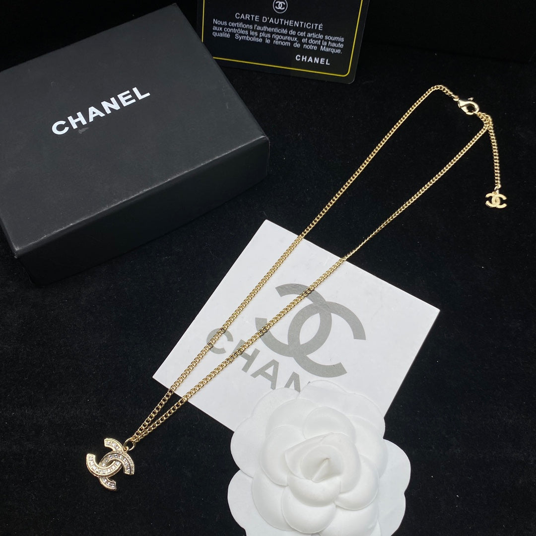Anum Bags CHL Necklaces 039