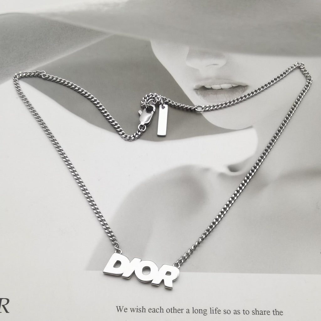 Anum Bags Dir Necklaces 030