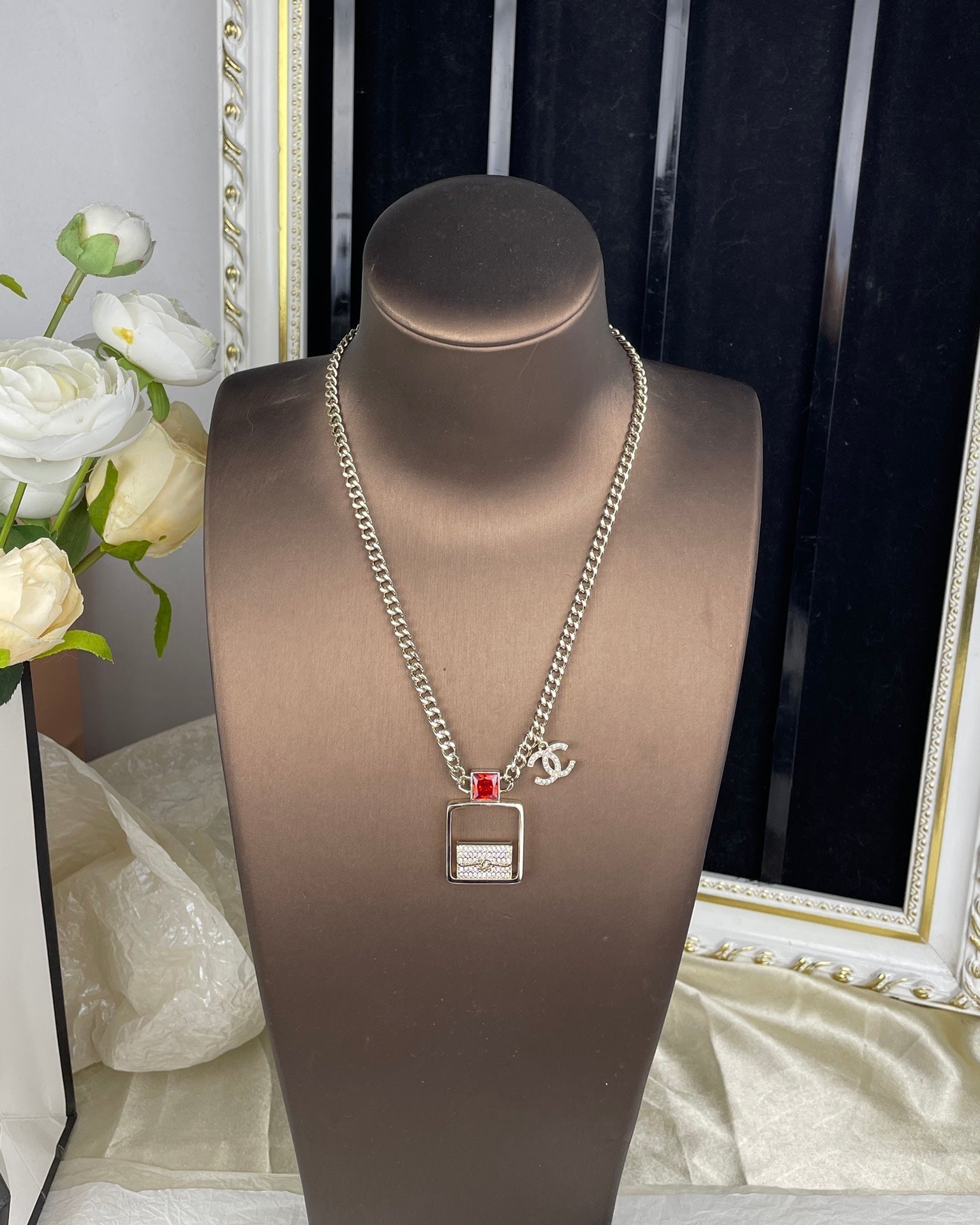 Anum Bags CHL Necklaces 004