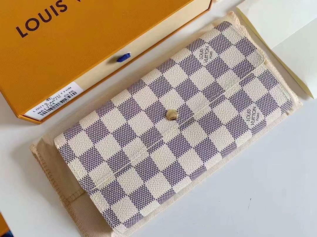 Anum Bags Wallet LUV 138