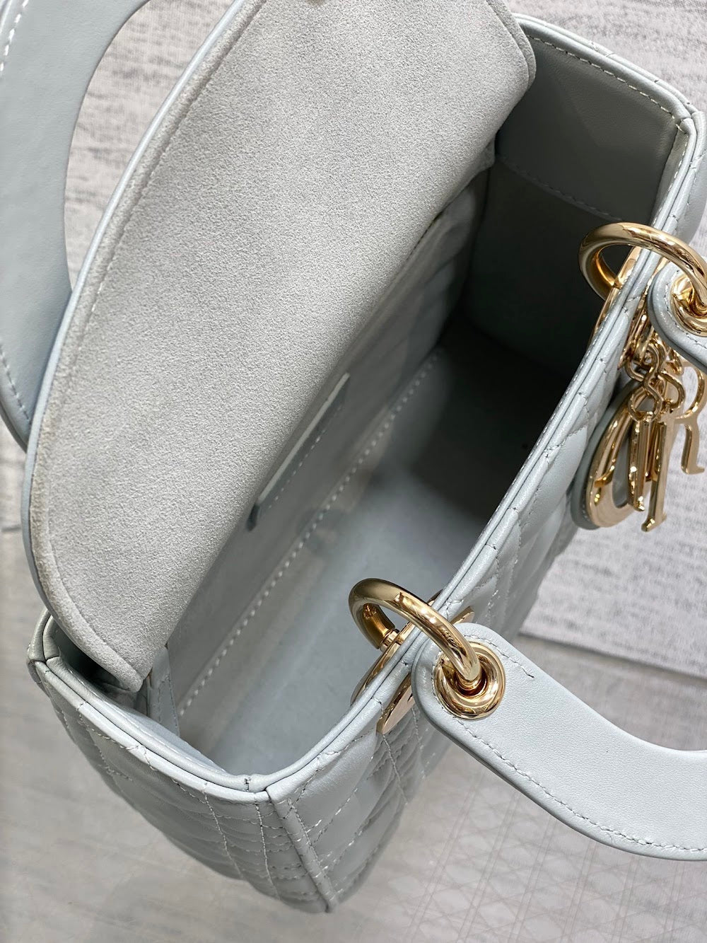 new-designer-premium-bags-nm16322