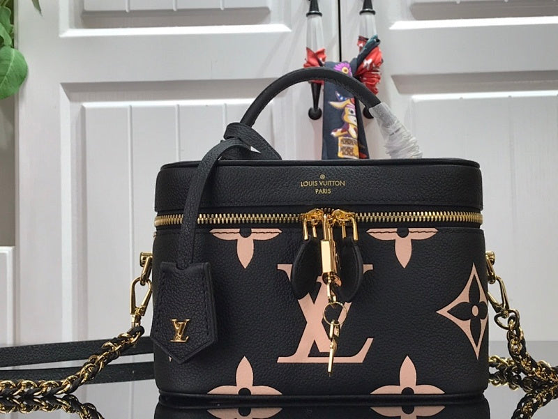 Anum Bags ln Luxury Bag --56422