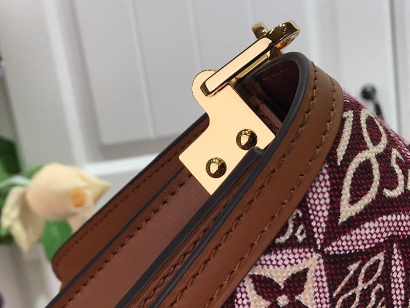 Anum Bags ln Luxury Bag --58435