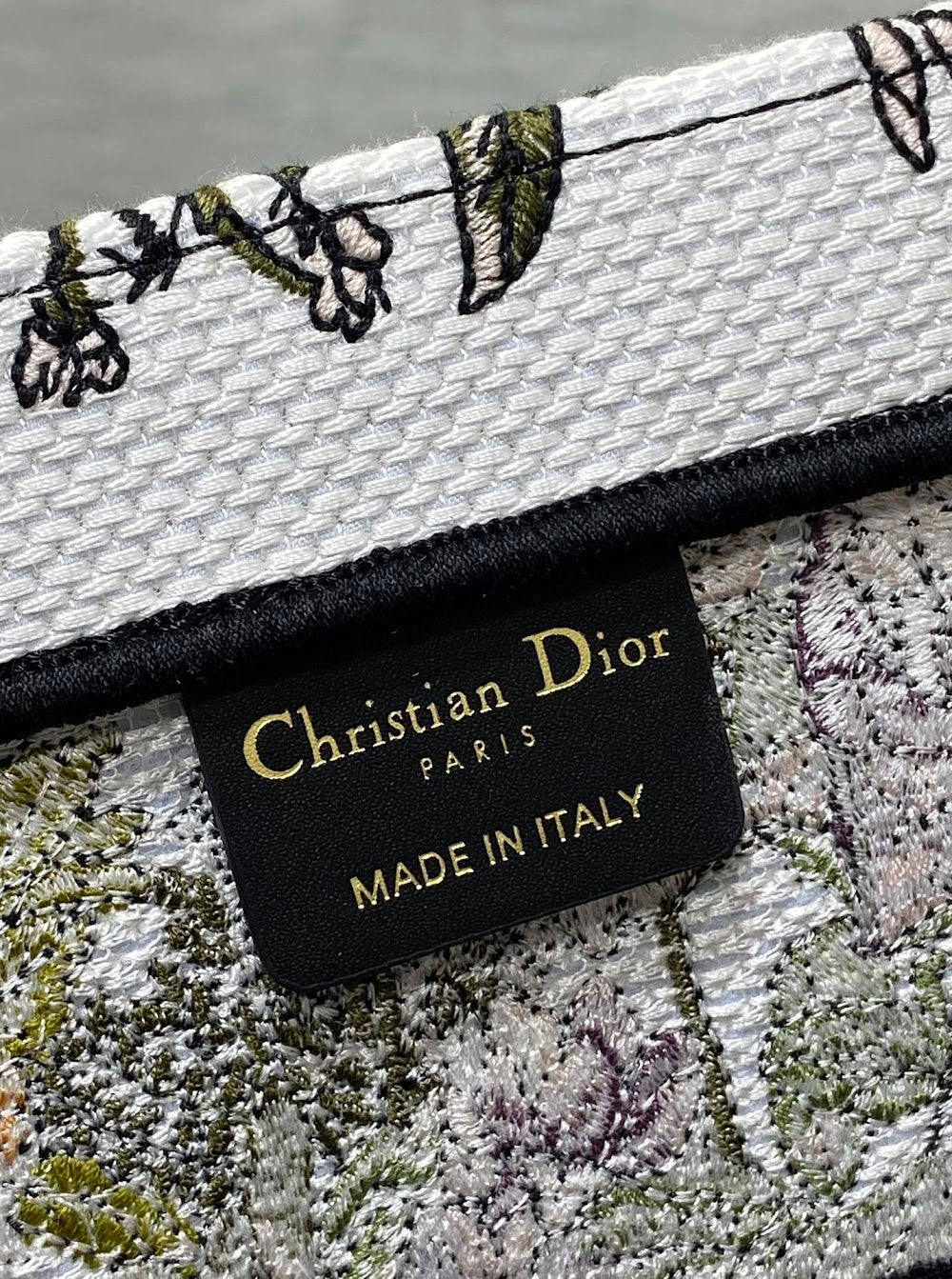 new-designer-premium-bags-nm16455