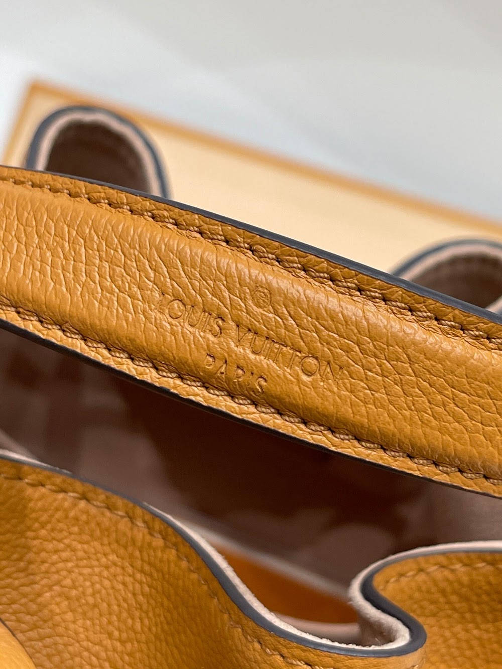 Anum Bags ln Luxury Bag --60696