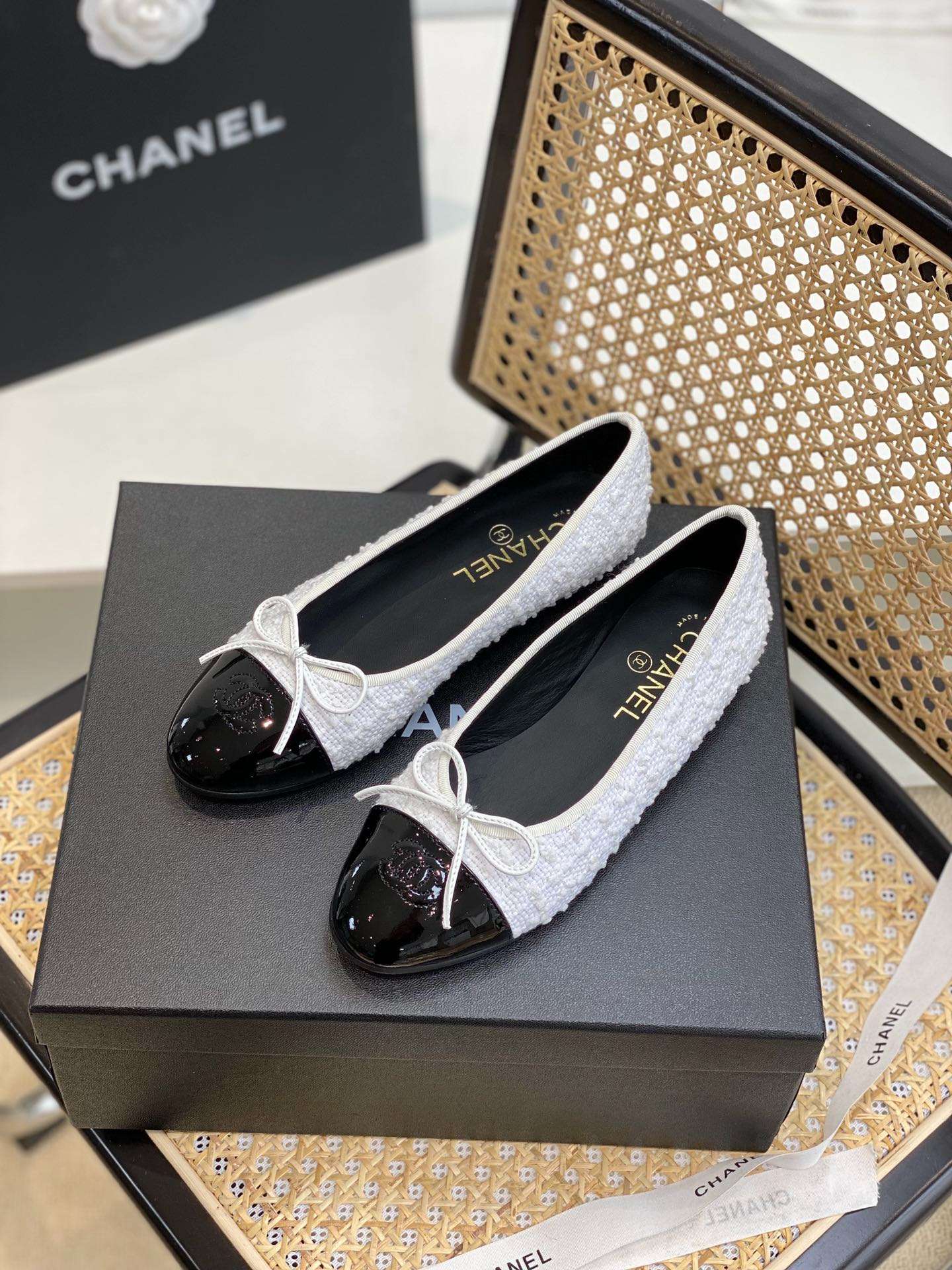Anum Bags CHL FLATS WHITE BALLET
