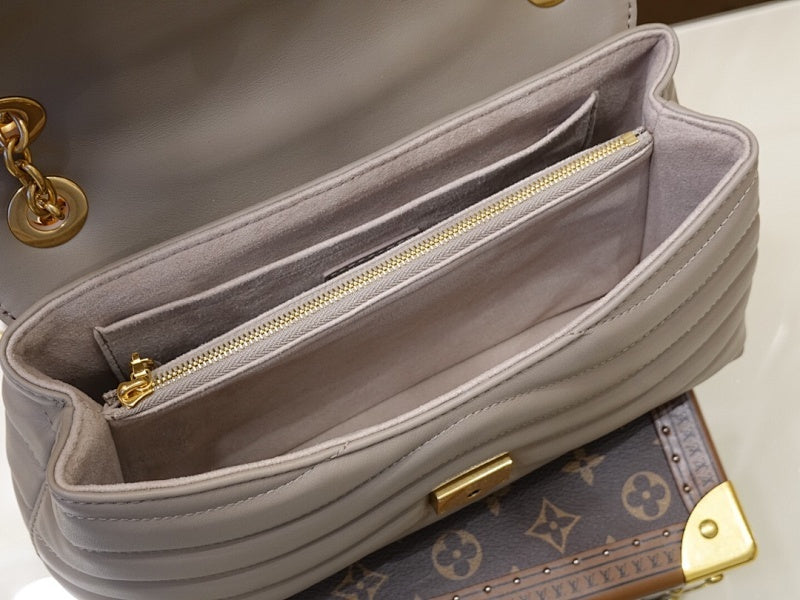 Anum Bags ln Luxury Bag --60209