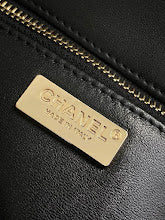 new-luxury-designer-bags-nm5940