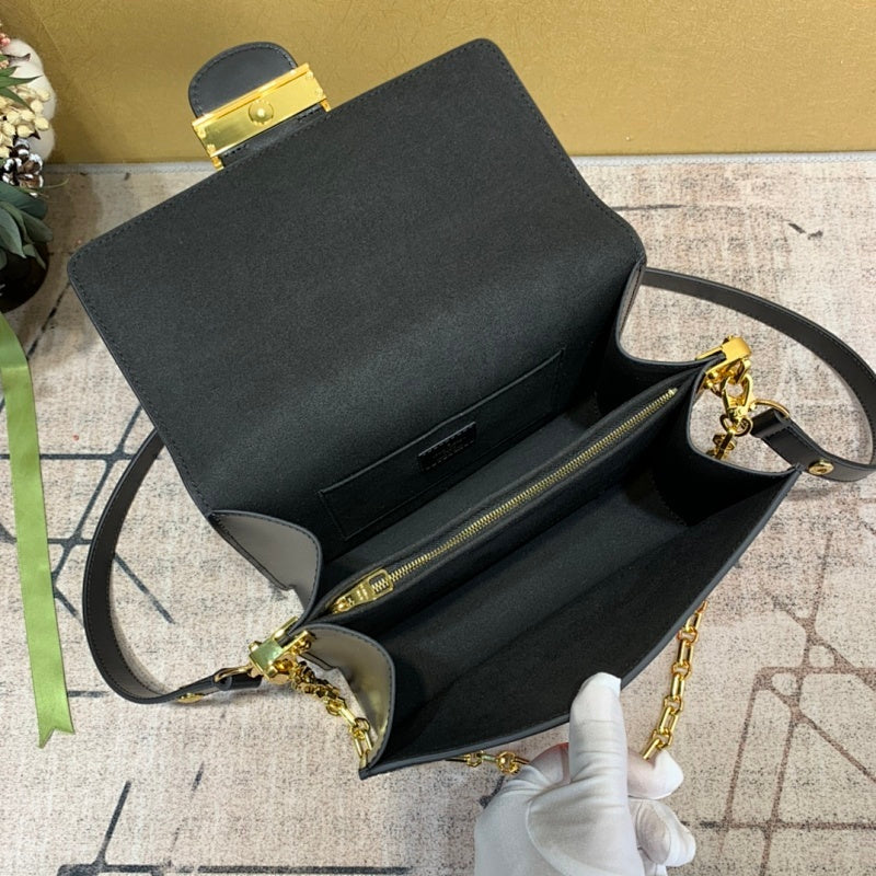 Anum Bags ln Luxury Bag --58232