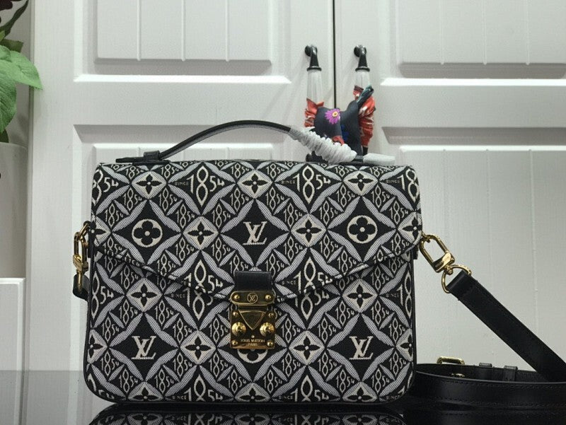 Anum Bags ln Luxury Bag --59345