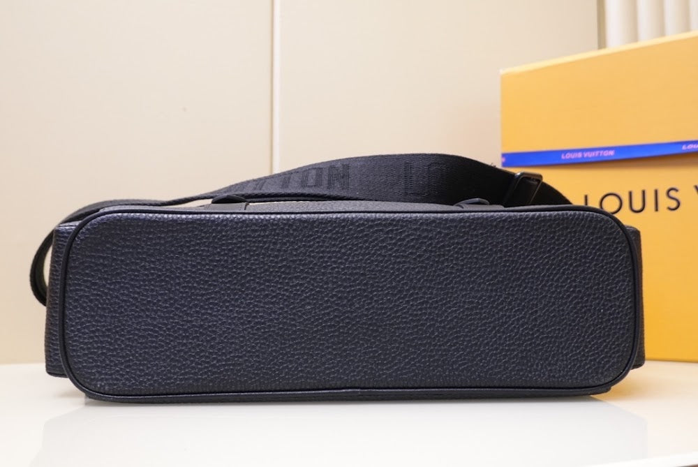 Anum Bags ln Luxury Bag --60119