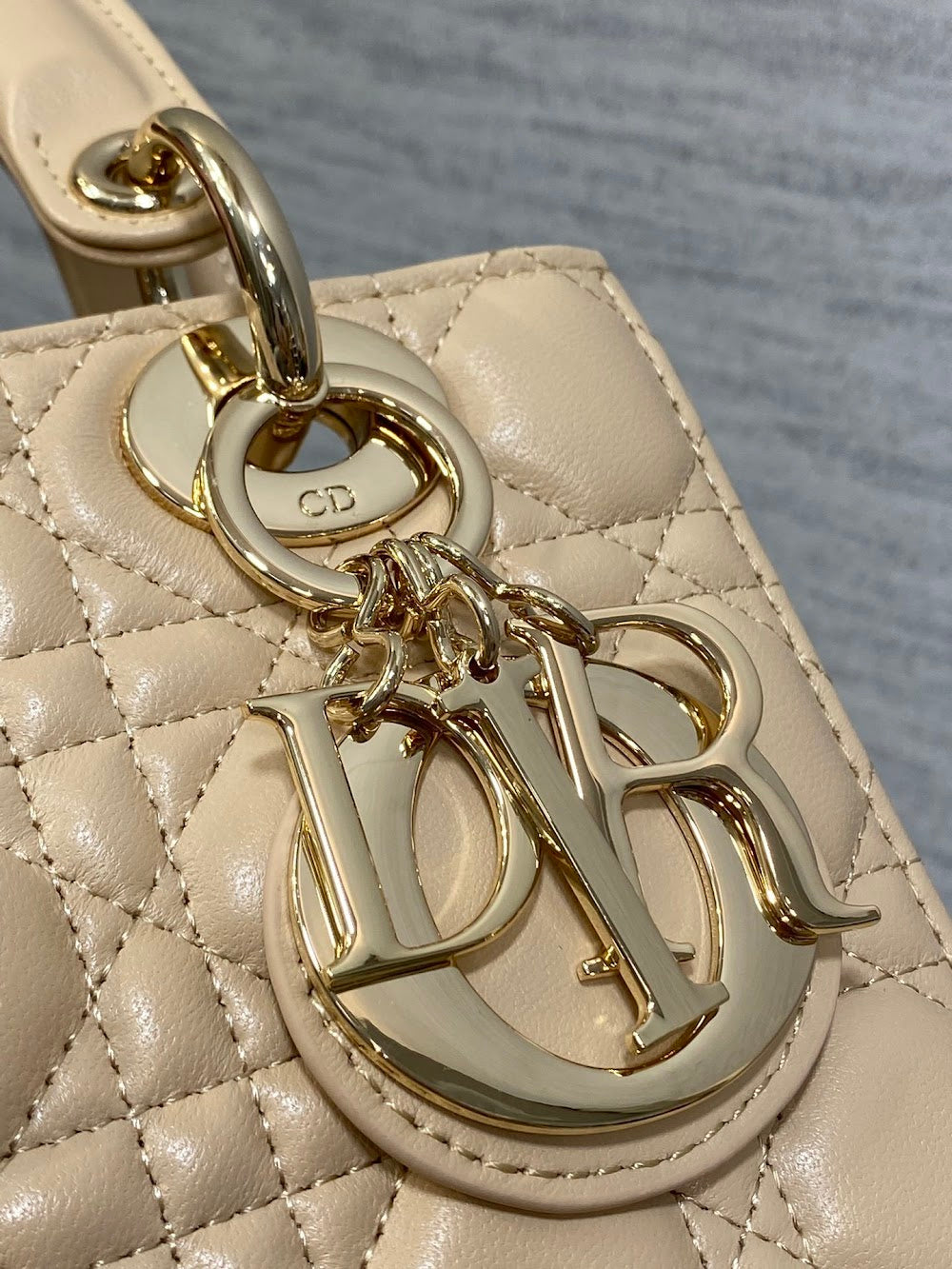 new-designer-premium-bags-nm16313